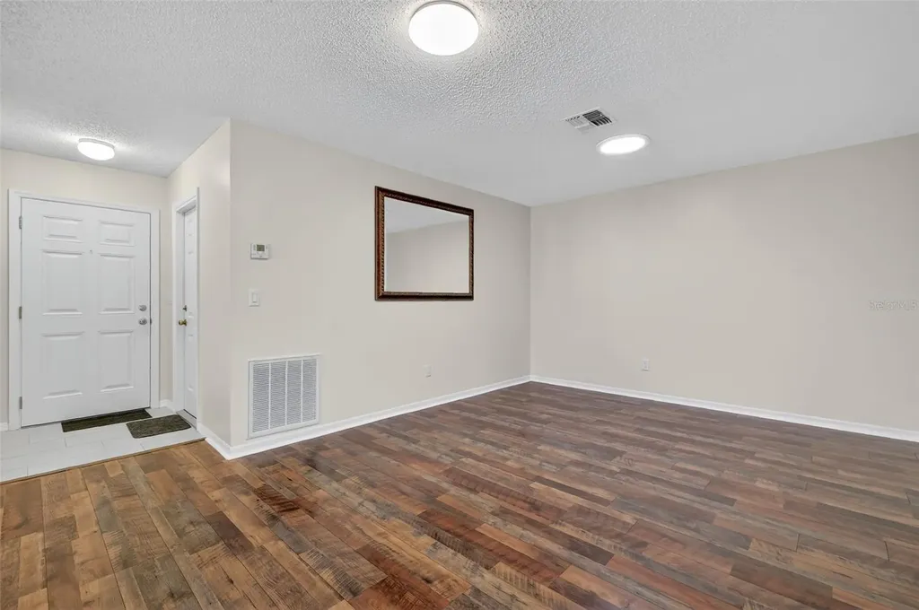 207 Fernwood Street Leesburg FL 34748