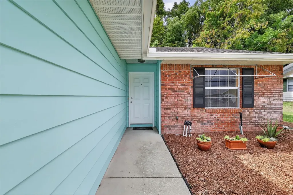 207 Fernwood Street Leesburg FL 34748