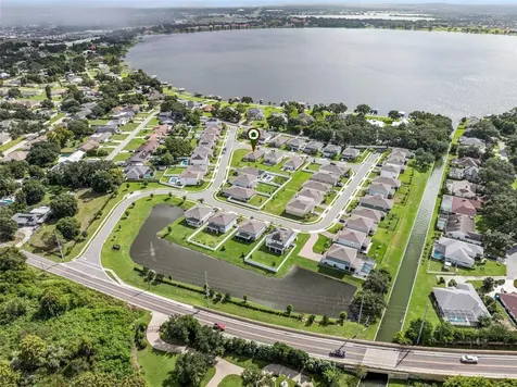 3112 St Charles Place Winter Haven FL 33884