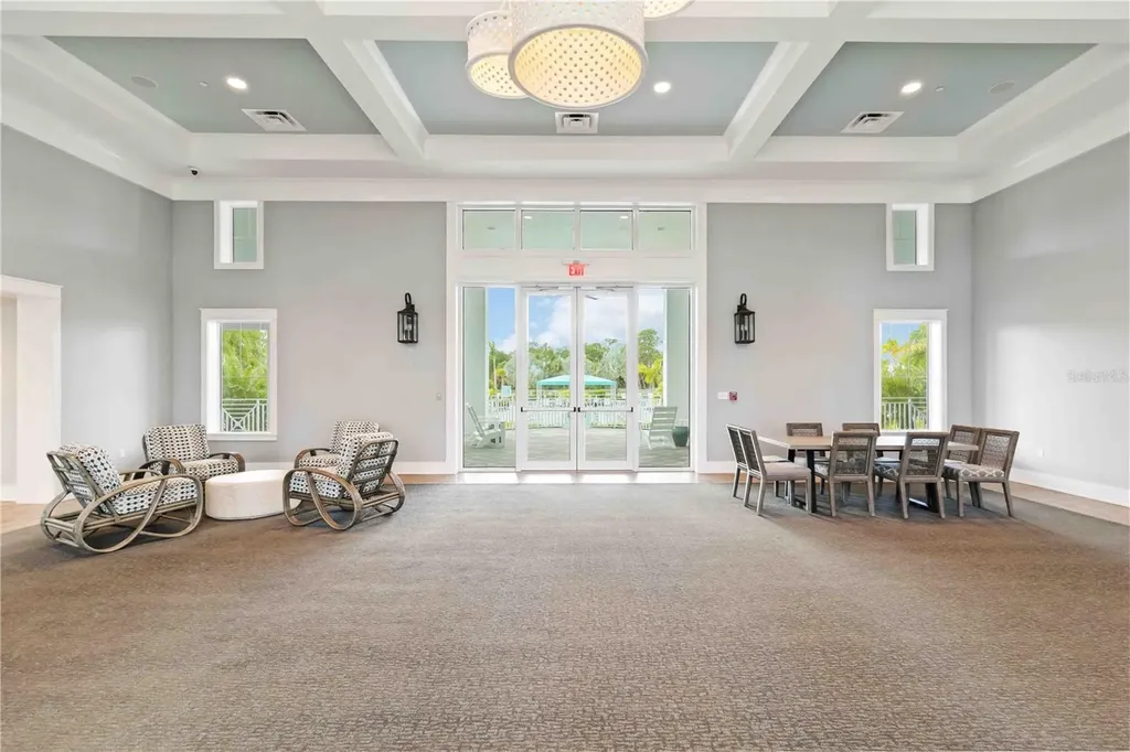 10109 Canaveral Circle Sarasota FL 34241