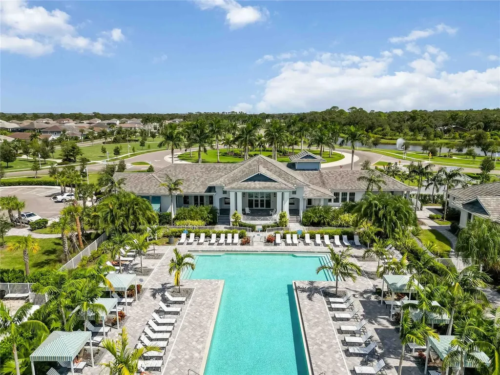 10109 Canaveral Circle Sarasota FL 34241
