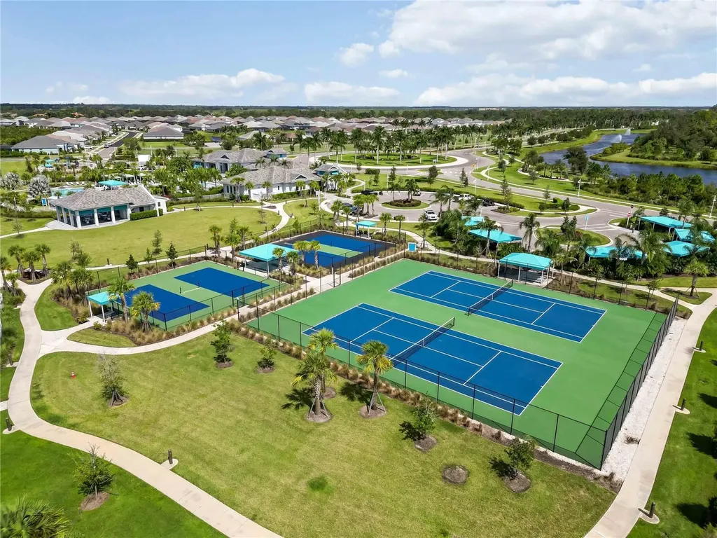 10109 Canaveral Circle Sarasota FL 34241