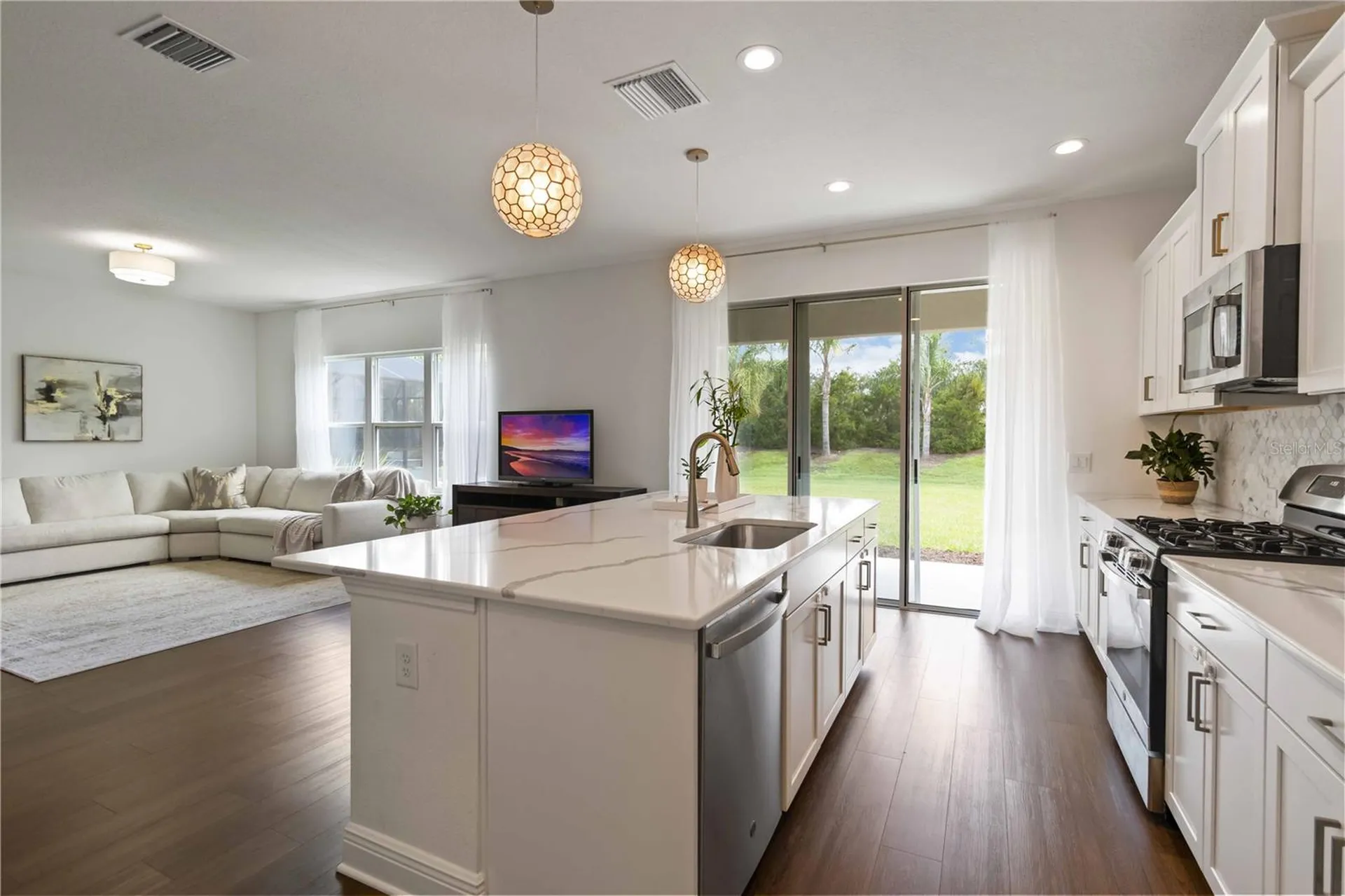 10109 Canaveral Circle Sarasota FL 34241