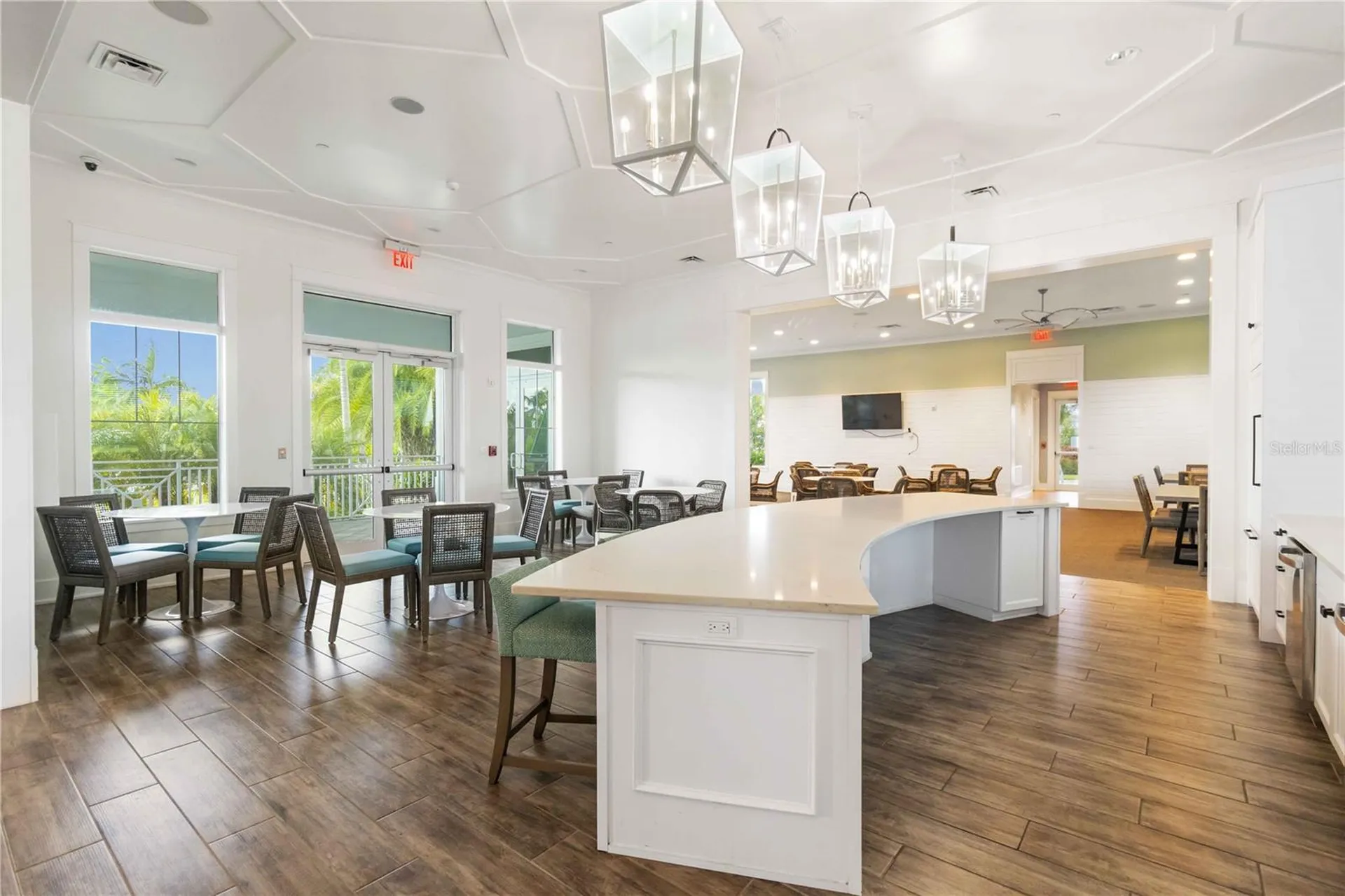 10109 Canaveral Circle Sarasota FL 34241