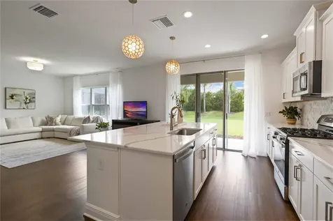 10109 Canaveral Circle Sarasota FL 34241