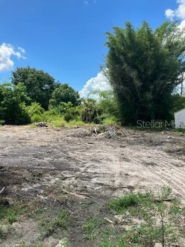 2011 Calle Bonito Punta Gorda FL 33982