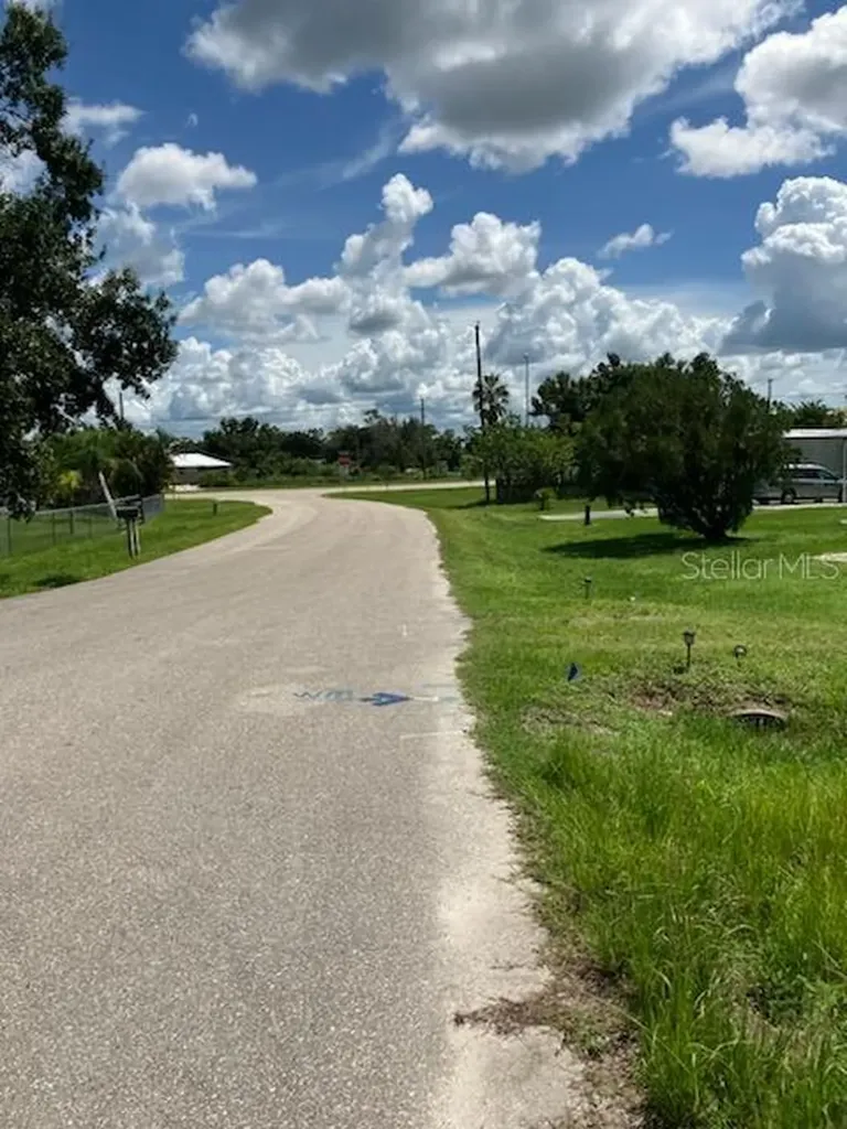2011 Calle Bonito Punta Gorda FL 33982