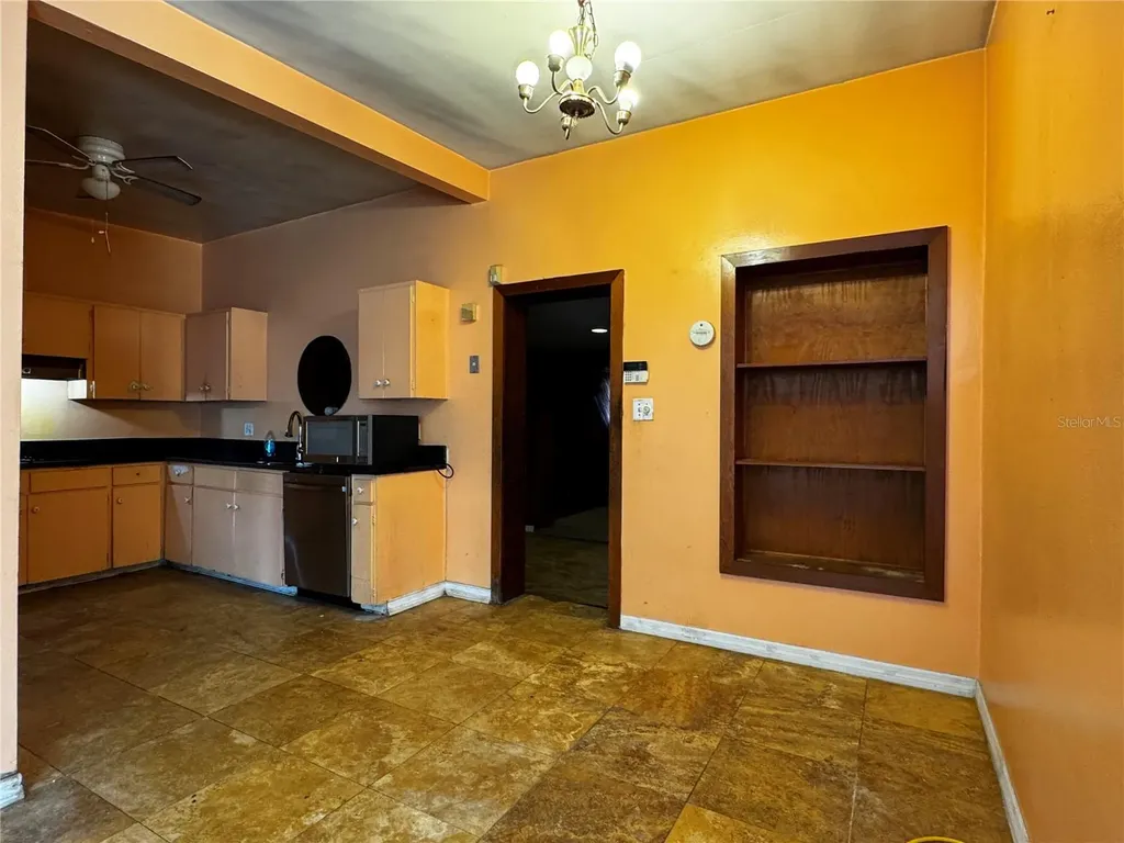 2506 Martinwood Drive Orlando FL 32808