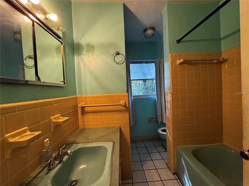 2506 Martinwood Drive Orlando FL 32808