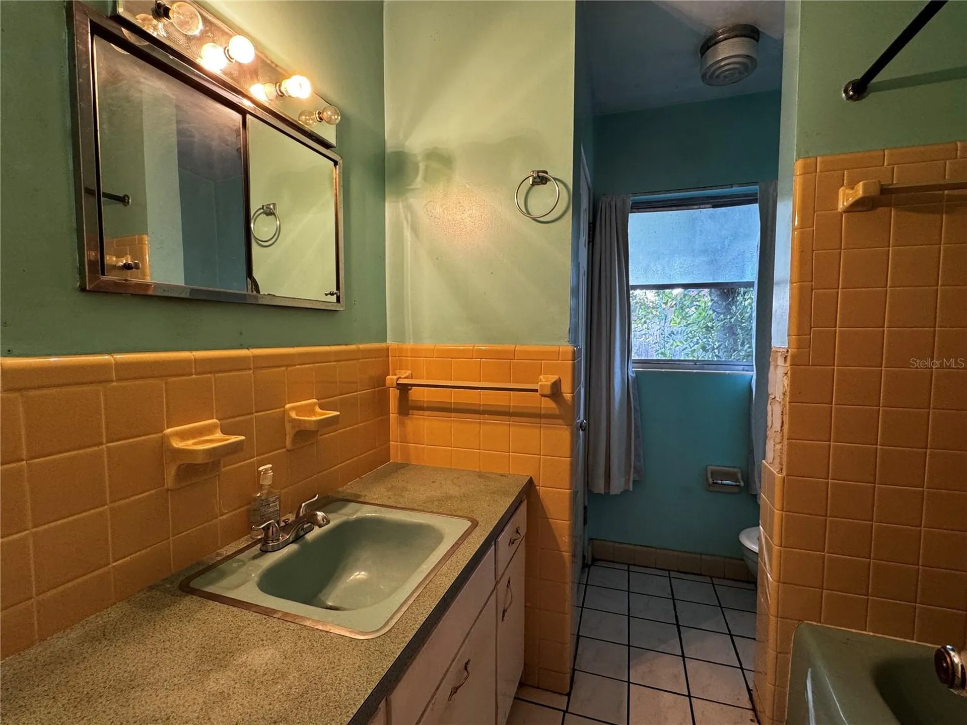 2506 Martinwood Drive Orlando FL 32808