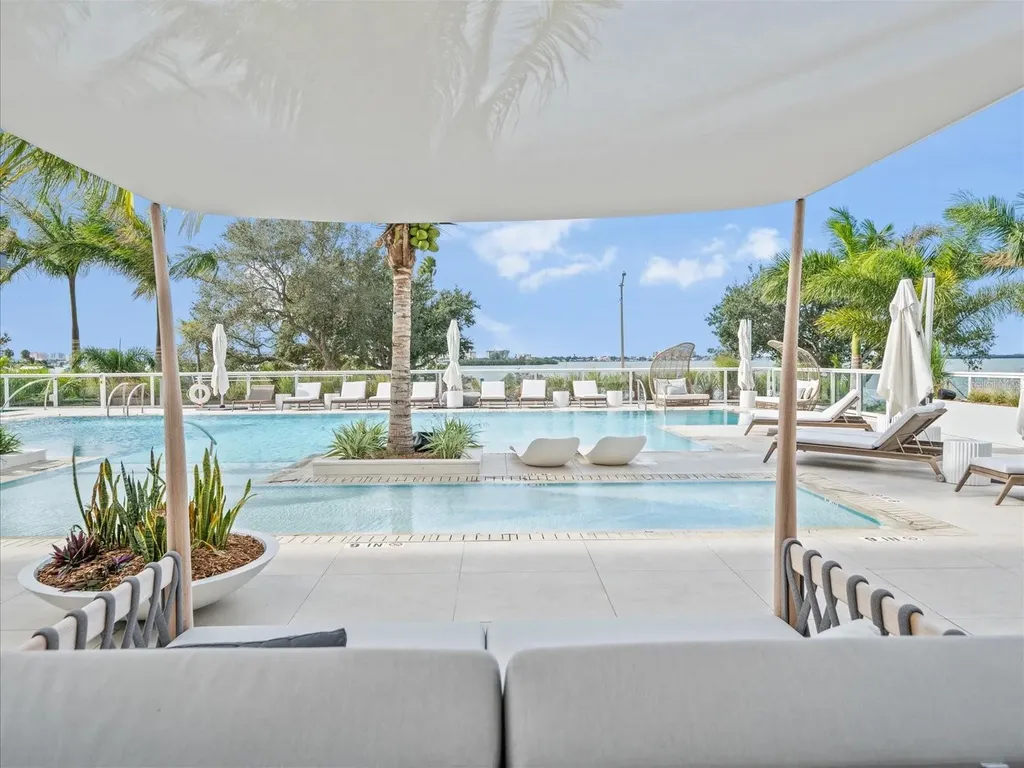1020 Sunset Point Road Clearwater FL 33755