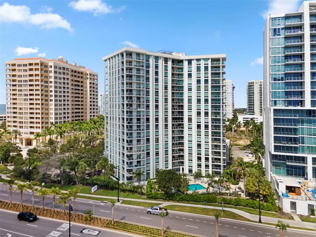 1111 N Gulfstream Avenue Sarasota FL 34236
