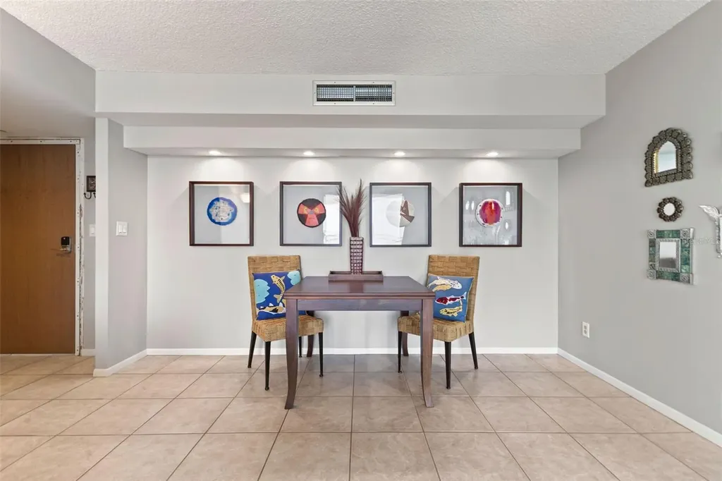 1111 N Gulfstream Avenue Sarasota FL 34236