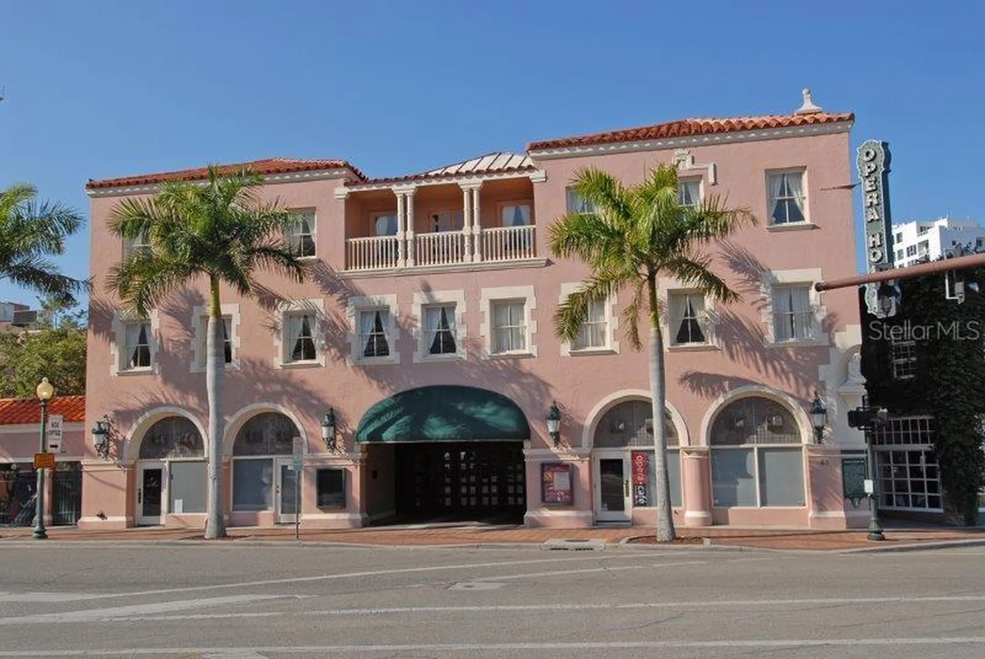 1111 N Gulfstream Avenue Sarasota FL 34236