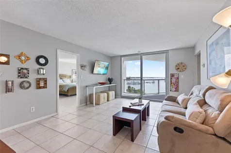 1111 N Gulfstream Avenue Sarasota FL 34236