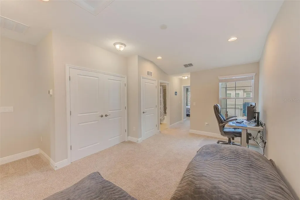 2441 Foggy Creek Circle Clearwater FL 33764
