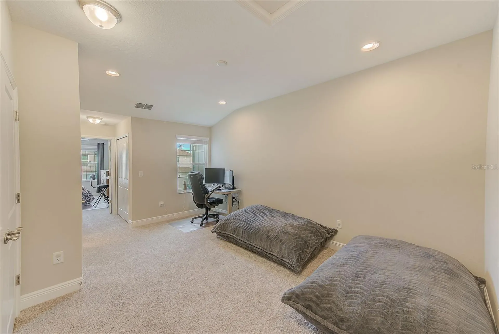 2441 Foggy Creek Circle Clearwater FL 33764