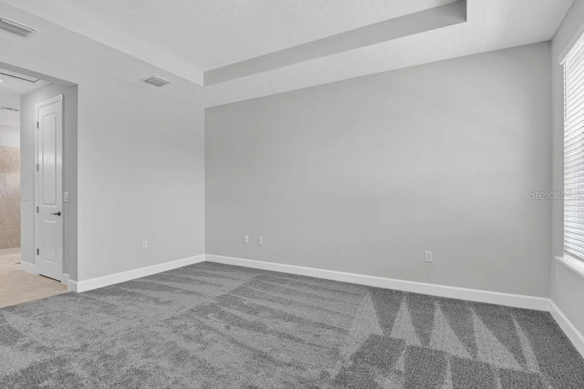 37 Armoyan Drive Palm Coast FL 32137