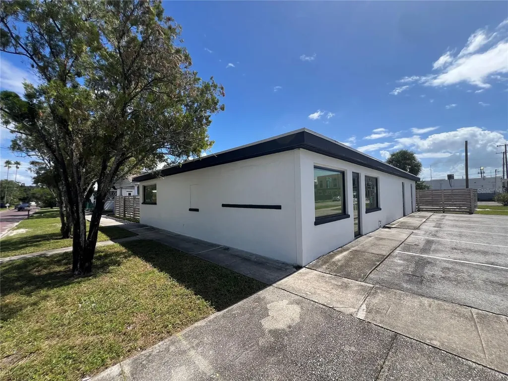 1713 N Albany Avenue Tampa FL 33607