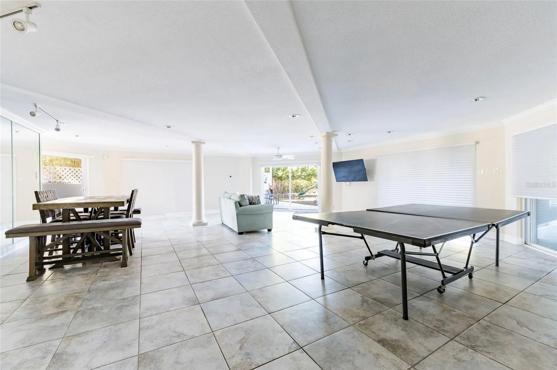 2268 Kings Point Drive Largo FL 33774