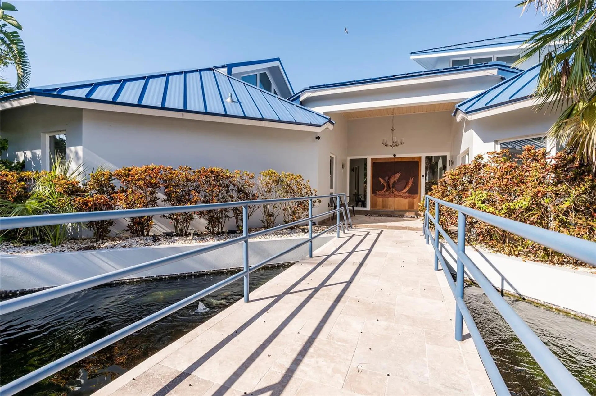 2268 Kings Point Drive Largo FL 33774
