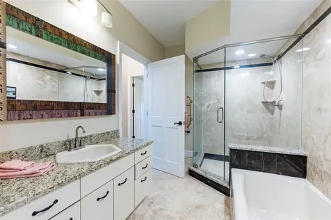 2268 Kings Point Drive Largo FL 33774