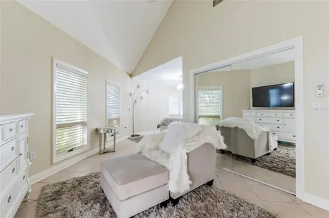 2268 Kings Point Drive Largo FL 33774