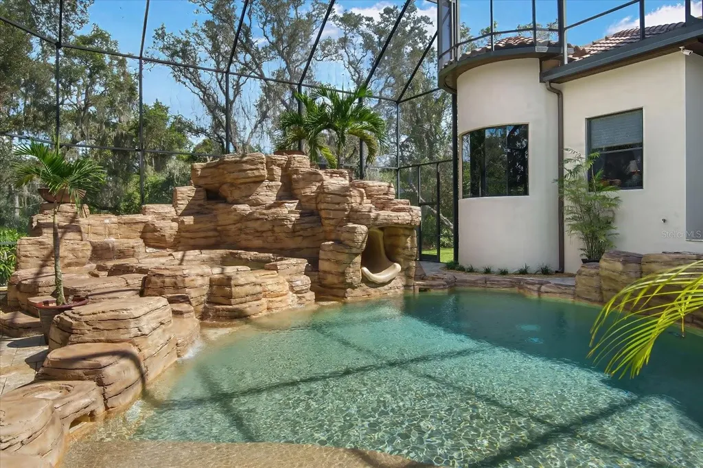 16220 Ternglade Drive Lithia FL 33547