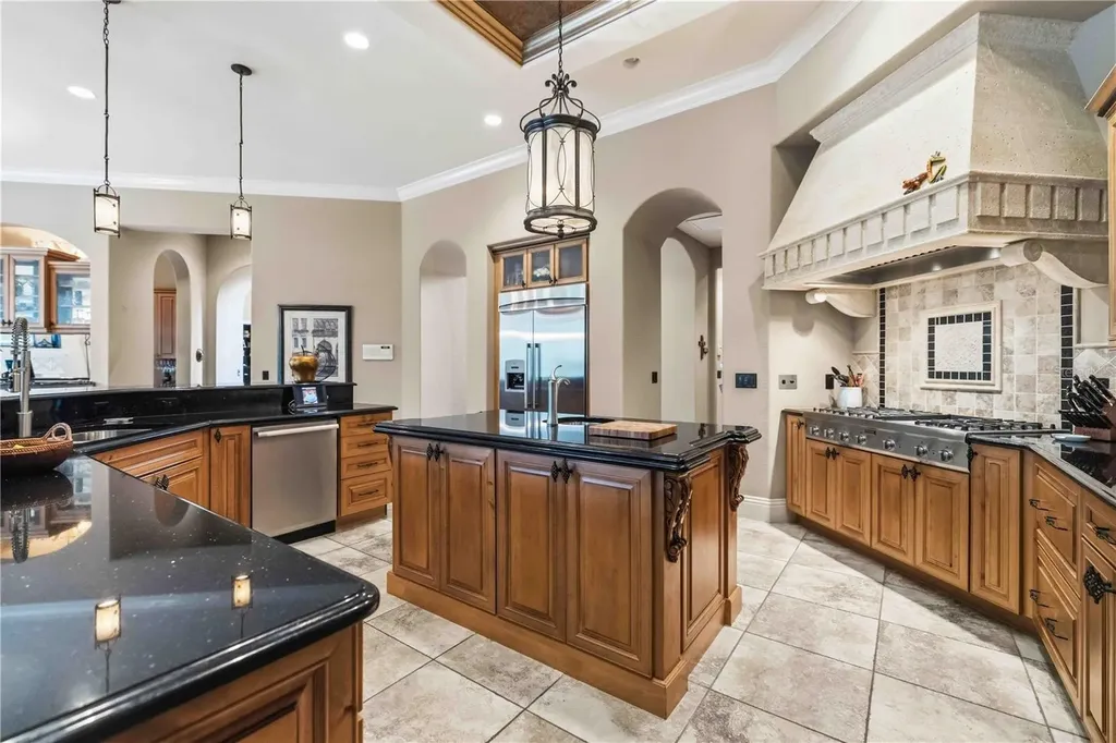 16220 Ternglade Drive Lithia FL 33547