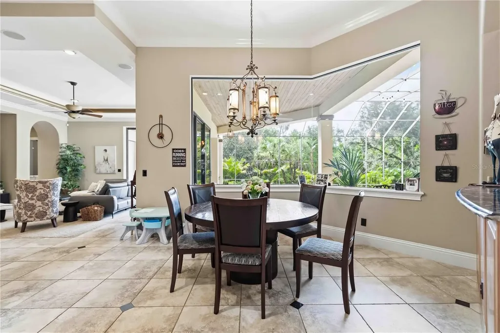 16220 Ternglade Drive Lithia FL 33547