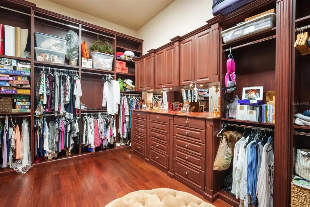 16220 Ternglade Drive Lithia FL 33547