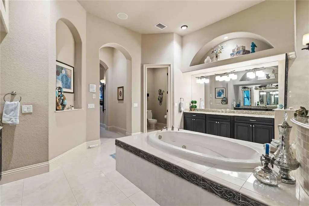 16220 Ternglade Drive Lithia FL 33547