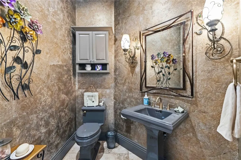 16220 Ternglade Drive Lithia FL 33547