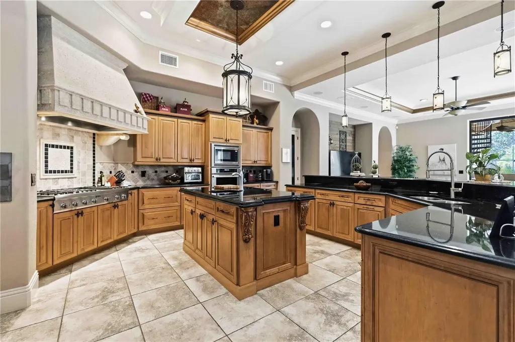16220 Ternglade Drive Lithia FL 33547