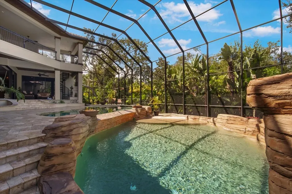 16220 Ternglade Drive Lithia FL 33547