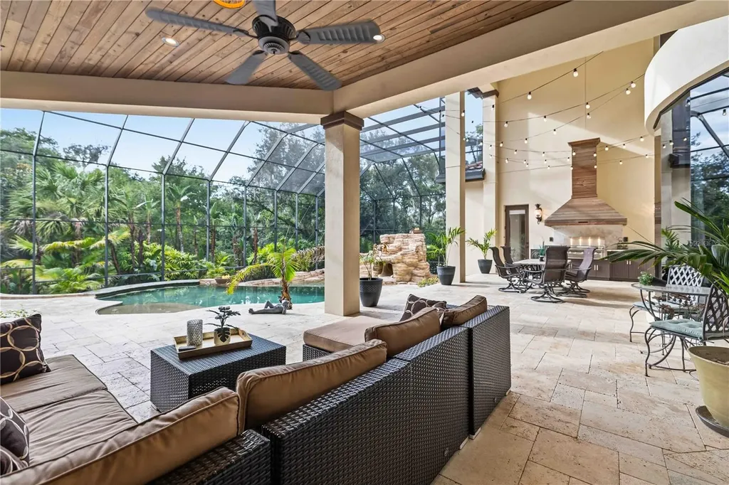 16220 Ternglade Drive Lithia FL 33547