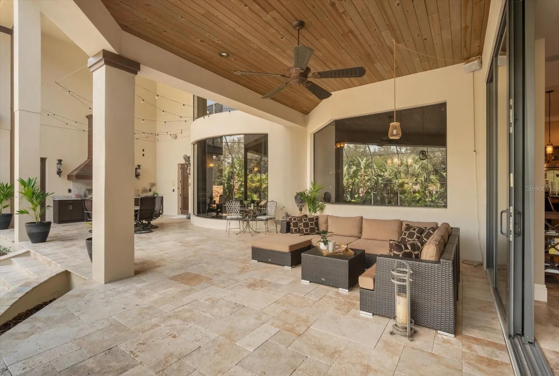 16220 Ternglade Drive Lithia FL 33547