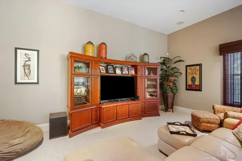 16220 Ternglade Drive Lithia FL 33547