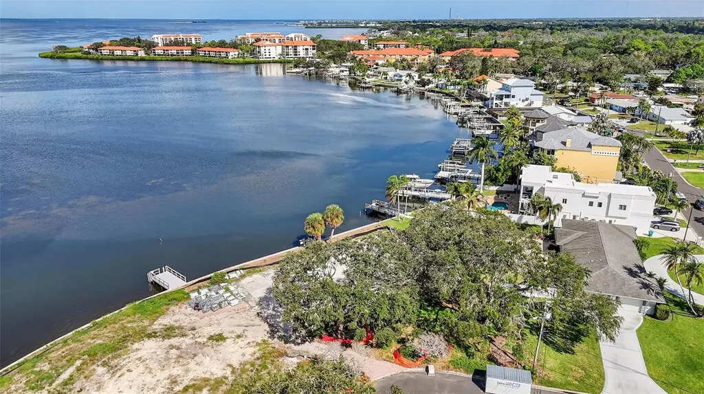508 Driftwood Circle Palm Harbor FL 34683