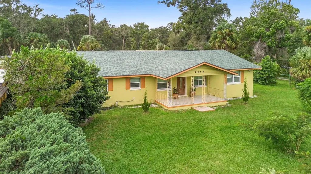 4630 Us Highway 17 De Leon Springs FL 32130