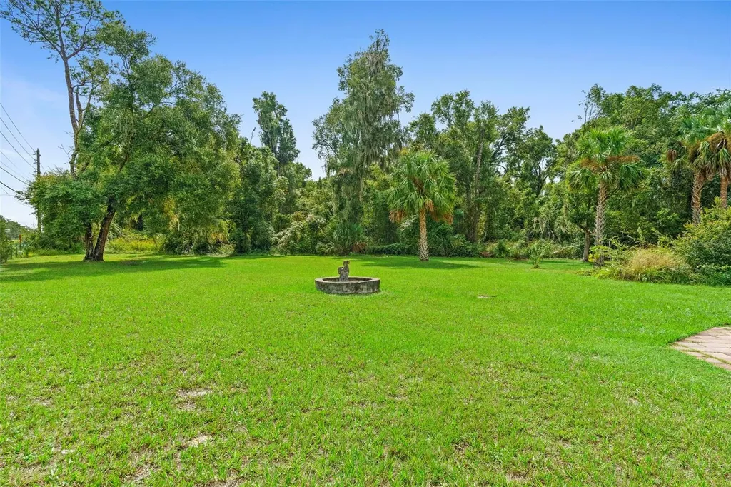 4630 Us Highway 17 De Leon Springs FL 32130