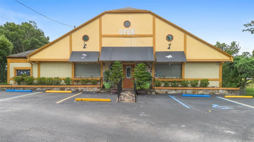 4630 Us Highway 17 De Leon Springs FL 32130