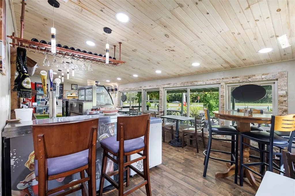 4630 Us Highway 17 De Leon Springs FL 32130