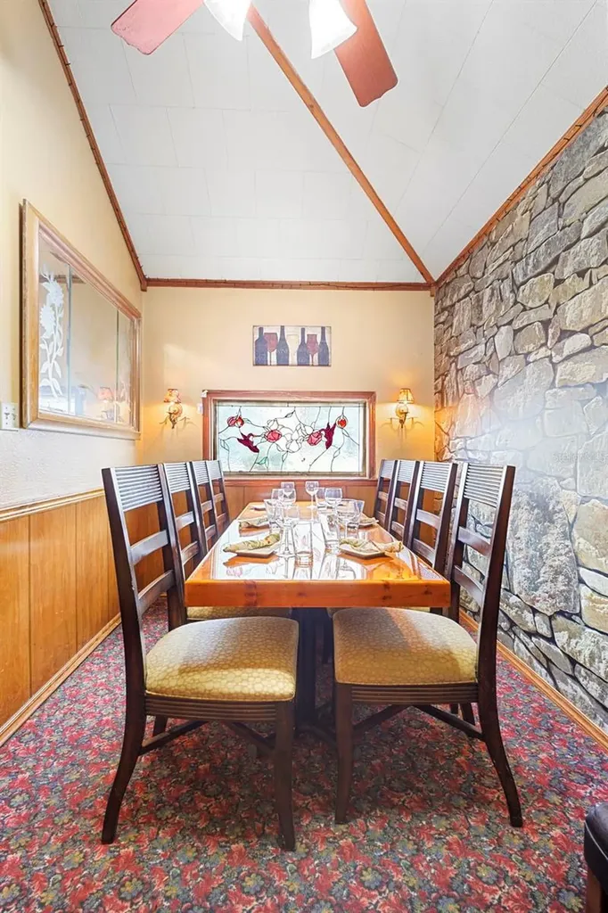 4630 Us Highway 17 De Leon Springs FL 32130