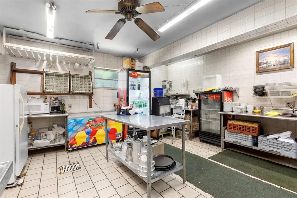 4630 Us Highway 17 De Leon Springs FL 32130