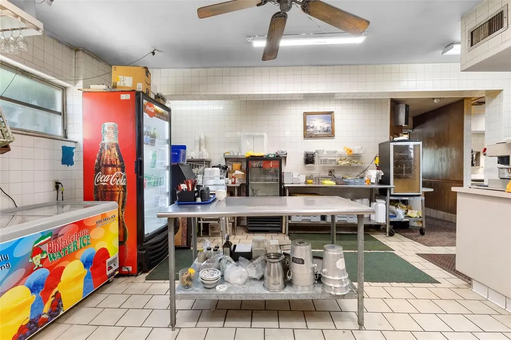 4630 Us Highway 17 De Leon Springs FL 32130