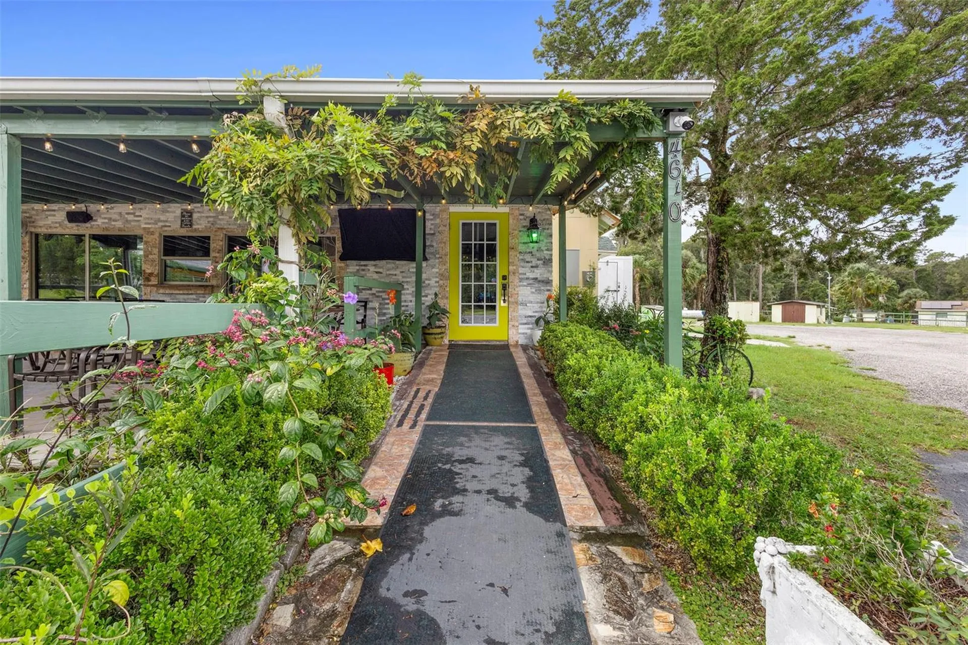 4630 Us Highway 17 De Leon Springs FL 32130