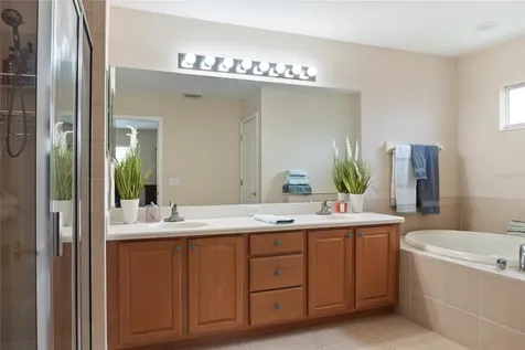 8746 Stone Harbour Loop Bradenton FL 34212