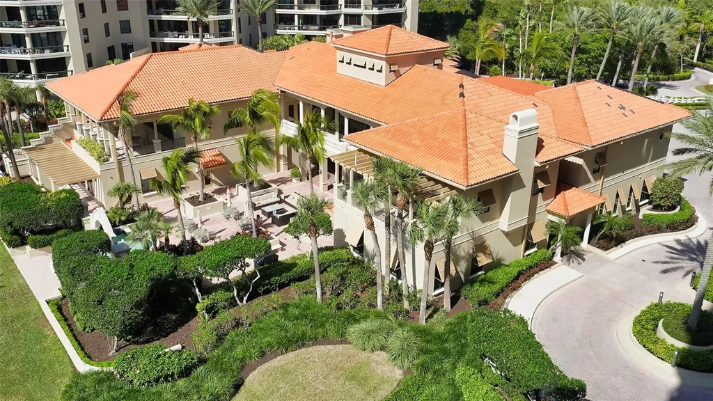 1241 Gulf Of Mexico Drive Longboat Key FL 34228