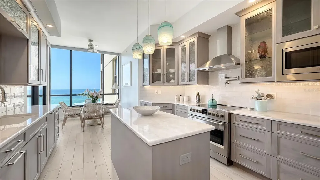 1241 Gulf Of Mexico Drive Longboat Key FL 34228